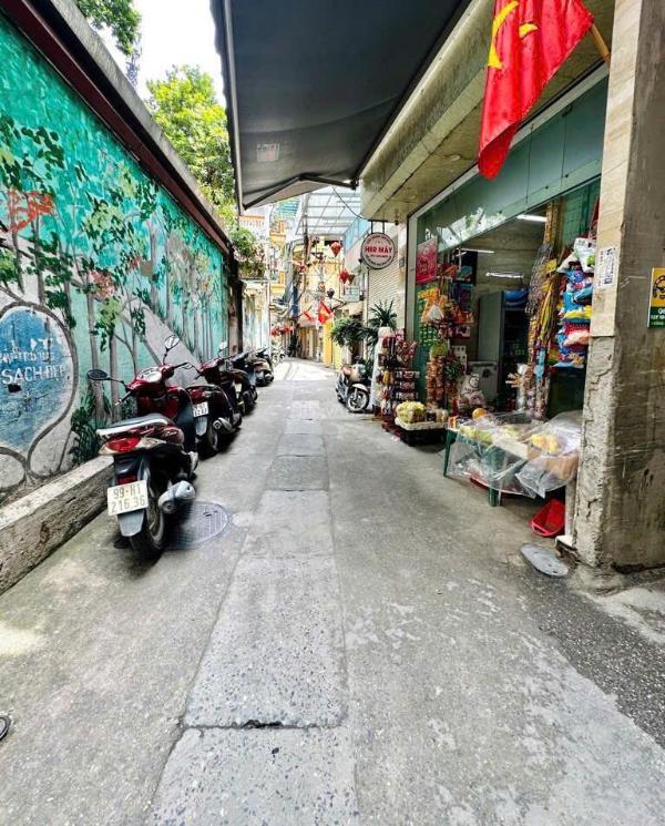 Nhà ngọc khánh - 6 tầng thang máy ☘ - full nội thất - ngõ thông - gần phố