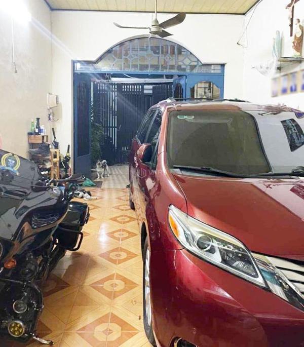 Chủ cần bán Nhà trong hẻm 107m²