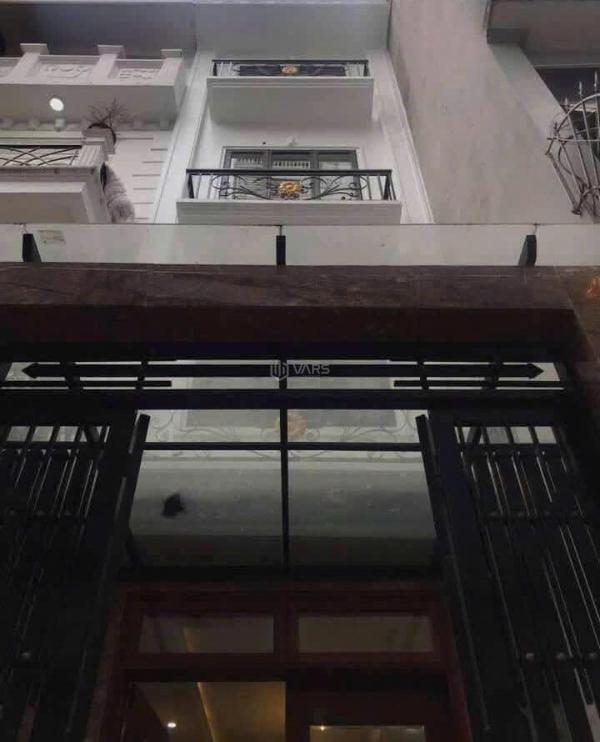 Cần bán Nhà trong hẻm 62m²