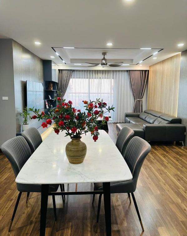 Chủ cần bán Căn hộ chung cư 130m²