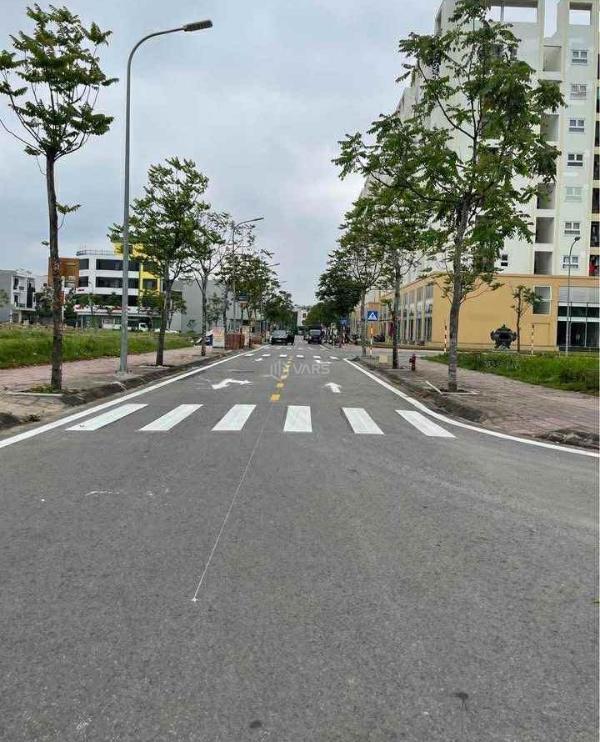 Bán shophouse p điện bàn đông đà nẵng 90m2 kinh doanh 4tầng mt5m giá 5 💥 x