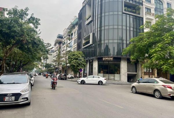 Bán tòa nhà vănphòng phố dịch vọng hậu dien tich 165m2 xây 8tầng giá 👍 rẻ nhất$