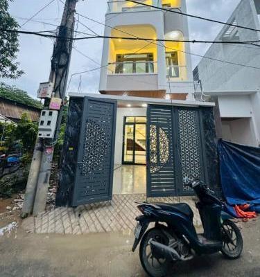Nhà sổ riêng hoàn công 4.2 tỷ/72 m2 /2 lầu 1 trệt, đường 🏠 ô tô thông