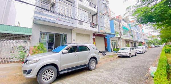 Cần cho thuê Nhà trong hẻm 152m²