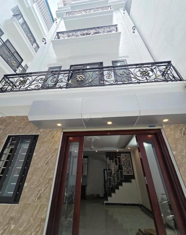 Bán nhà thạch bàn - lô góc - 2 mặt 🏤 thoáng - full nội thất. 45m x 5t.