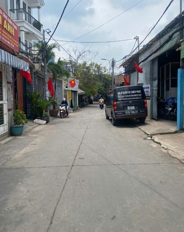 Chủ cần bán Nhà trong hẻm 104m²