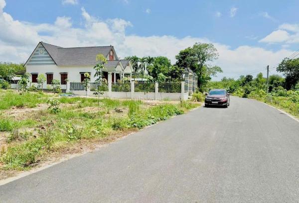 Bán Đất nền riêng lẻ 1270m²