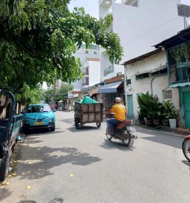 Cần bán Nhà trong hẻm 74m²