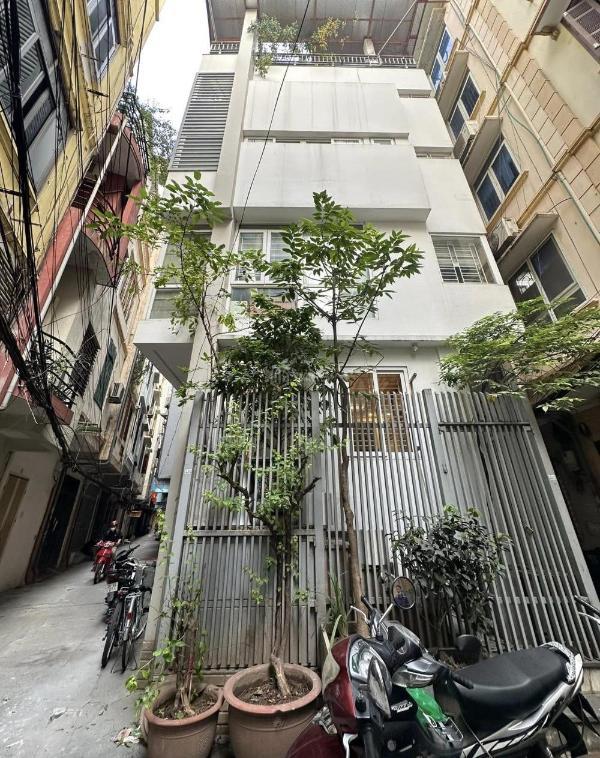 Bán nhà cầu 🏬 giấy - duy nhất một căn phân lô vip - căn góc 3 mặt thoáng