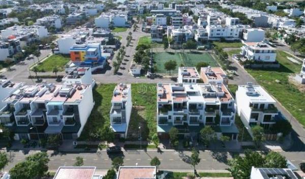 Bán Nhà mặt phố 100m²