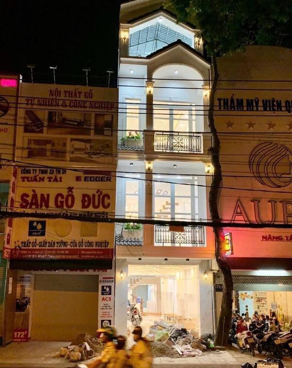 Cho thuê nhà 🌊 mặt tiền 7 phòng đường 3 tháng 2 gần ngã tư nguyễn văn linh