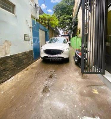 Cần bán Nhà trong hẻm 50m²