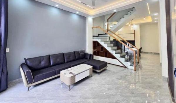 Bán nhà 3 Tầng Trung Tâm Biên Hòa,SHR 🏣 hoàn công,đường 2 ô tô,gần Cầu Hang