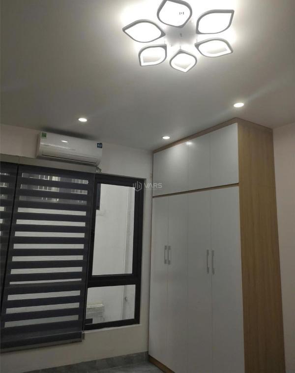 Bán gấp giá rẻ ngõ 1 🏠 tổ 8 ngọc hồi, vĩnh khang 52m, 5 tầng, mặt tiền 3.4m, 6.7