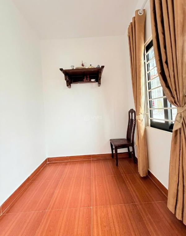 Bán Nhà trong hẻm 30m²
