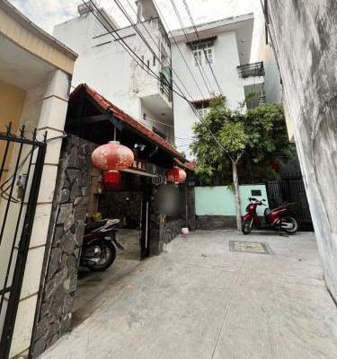 Cần bán Nhà trong hẻm 110m²