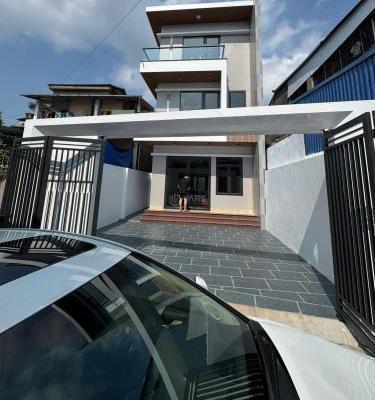 Bán Nhà trong hẻm 117m²