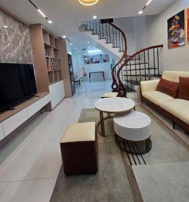 NHÀ ĐẸP Ở NGAY - KHU 7.2HA VĨNH PHÚC, BA ĐÌNH - Diện tích: 45m² 🏠 | Mặt tiền: 4.1m | Ngõ thô