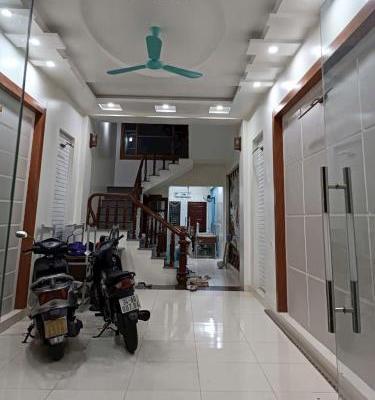 Chủ cần bán Nhà mặt phố 72m²