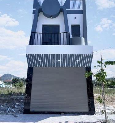 Cần bán Nhà mặt phố 96m²