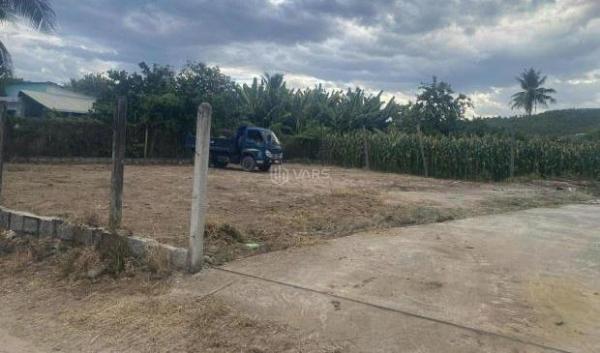 Cần bán Đất nền riêng lẻ 101m²