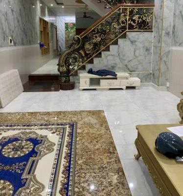 Chủ cần bán Nhà trong hẻm 121m²