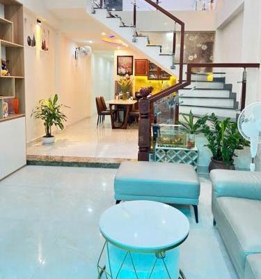 Bán Nhà mặt phố 80m²