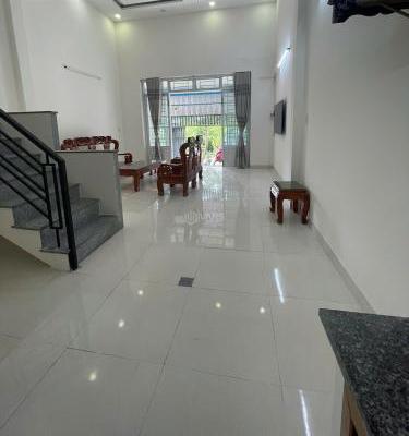Bán Nhà mặt phố 74m²