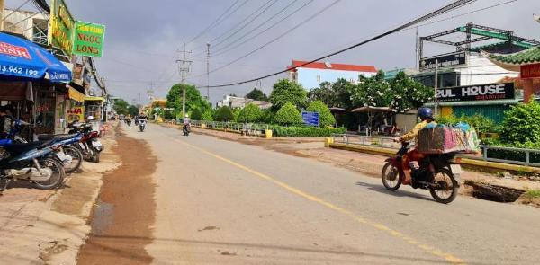 Đất ngộp bán 10x39m ấp chánh, xã đức lập thượng, đức 🏦 hòa, long an giá 2 tỷ 900tr