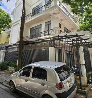 Cần cho thuê Nhà trong hẻm 120m²