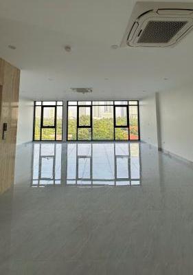 ❤️CHO THUÊ 🏚️ NHÀ Trần Vỹ , DT 70m, 7 tầng, 1 hầm, MT 7,6m, THÔNG SÀN, THANG MÁY, 80tr/tháng