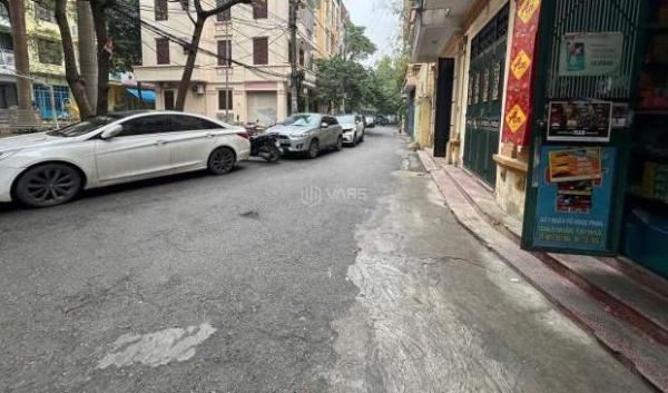 Bán Nhà mặt phố 60m²