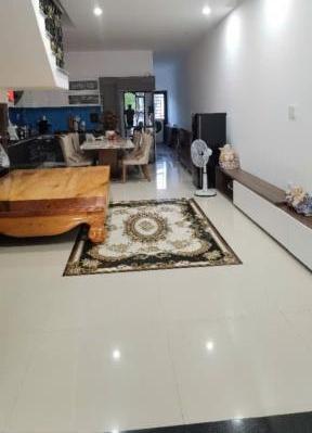 Bán Nhà mặt phố 102m²