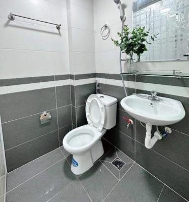 Bán nha khu vực nguyễn chánh ☘ Diện tích 38mx5 tang.Tien