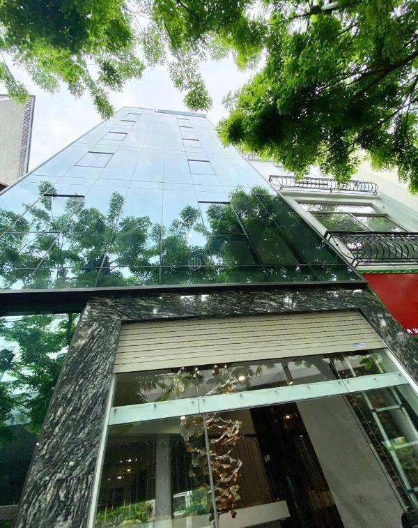 Bán 🏠 nhà mặt phố phạm văn đồng 9 tầng thang máy, kinh doanh 21.9 tỷ