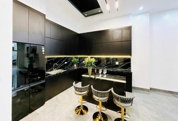 Lô góc nguyễn trãi 30m ra 🏣 ô tô, gần royal city, nhà đẹp ở ngay, sổ đỏ chính chủ