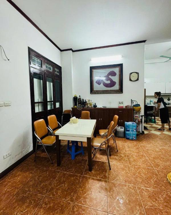 Chủ cần bán Nhà mặt phố 65m²