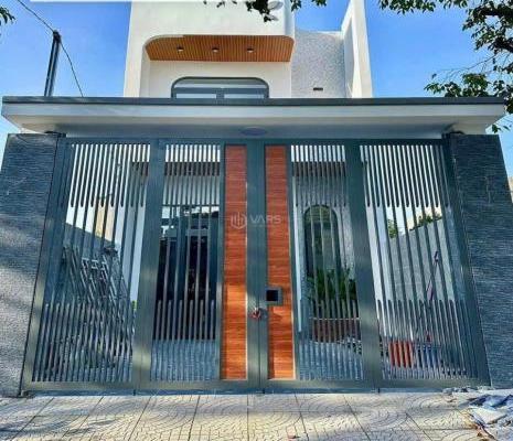 Bán Nhà mặt phố 166m²