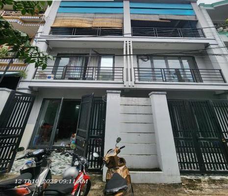 Cần bán Nhà trong hẻm 76m²