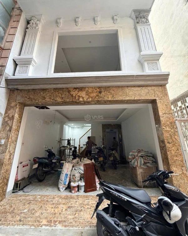 Bán nhà đẹp mới ở hồ tùng mậu - 45m2 oto vô nhà - 7 tầng có 🔥 thang máy