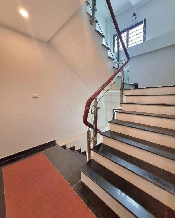 🏠cầu 🏘️ giấy, 32m x 5t, mt 6.5m - dòng tiền 15tr/tháng, 50m ra chợ kinh doanh sầm