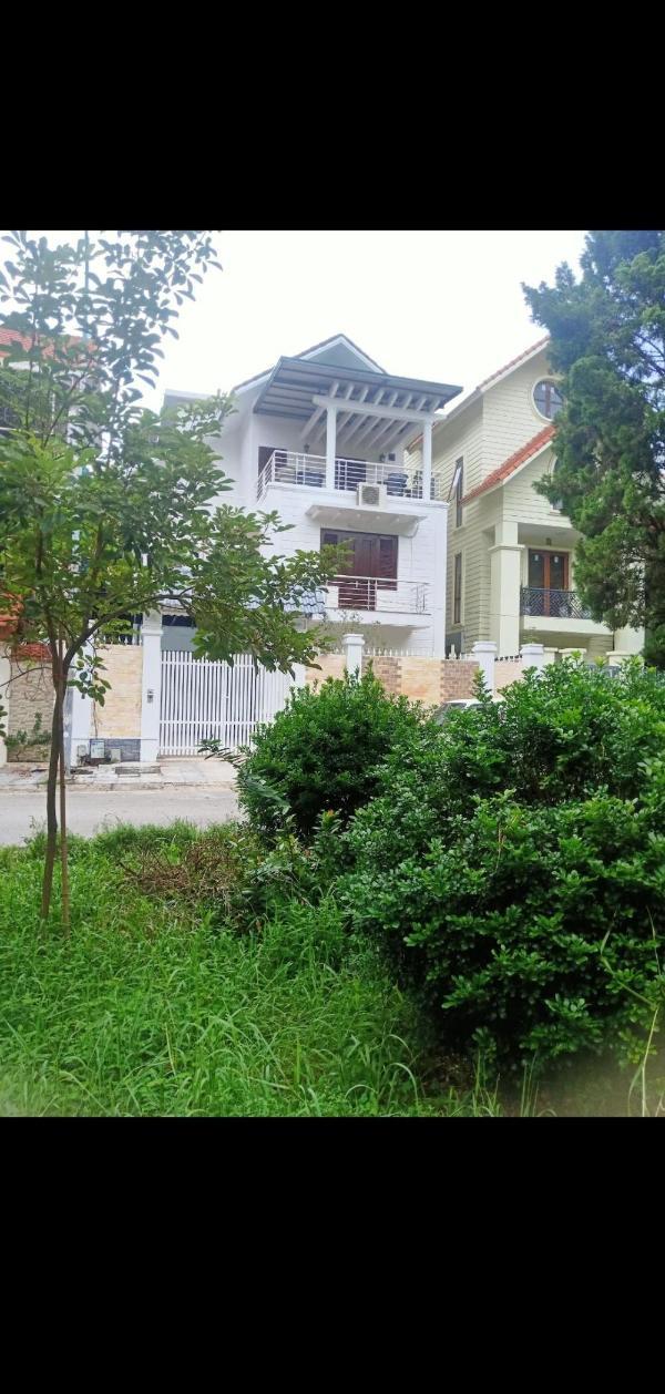 Biệt thự đẳng cấp: kđt xa la 🏚️ -hà đông - nội thất cao cấp - phân lô - vỉa hè