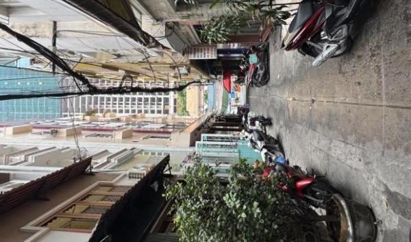 Cần bán Nhà trong hẻm 50m²