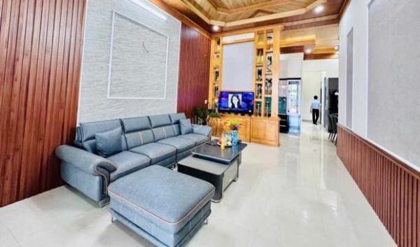 Chủ cần bán Nhà trong hẻm 180m²