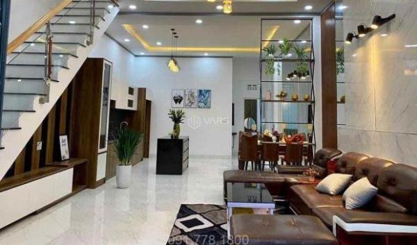 Chủ cần bán Nhà trong hẻm 80m²
