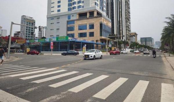 Dòng Tiền Kiệt 6m Nhà 3T Nguyễn Văn Thoại Cạnh Biển Mỹ Khê- 90m2- Ngang 5m2- Chỉ 🏬 : 10 Tỷ 6