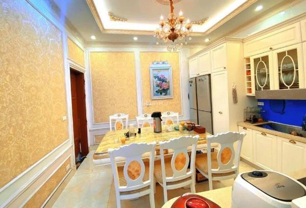 Bán Nhà mặt phố 36m²