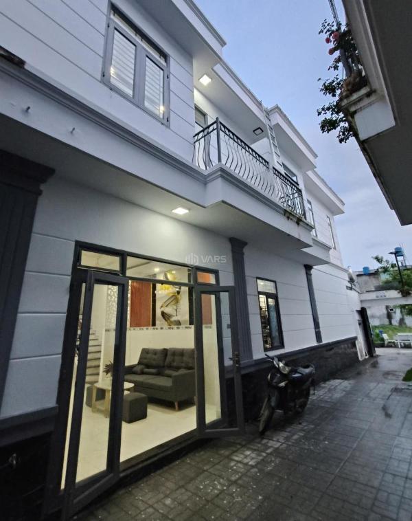 Chủ cần bán Nhà mặt phố 40m²