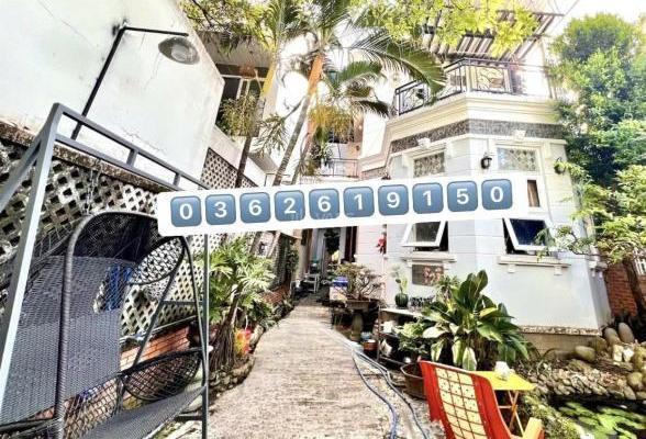 Chủ cần bán Nhà trong hẻm 210m²