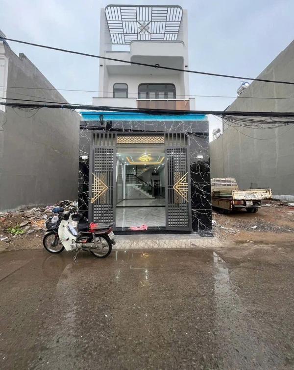 Cần bán Nhà trong hẻm 82m²